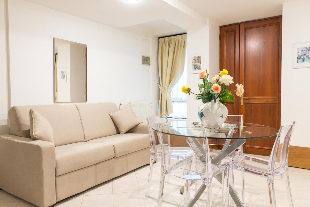 Appartamento -spacious And Flat With Private Patio *